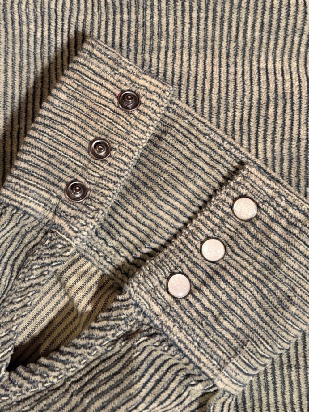 Factory Sample Hideaway Cord Shirt Style Corduroy Shacket NWOT - Picture 6 of 7